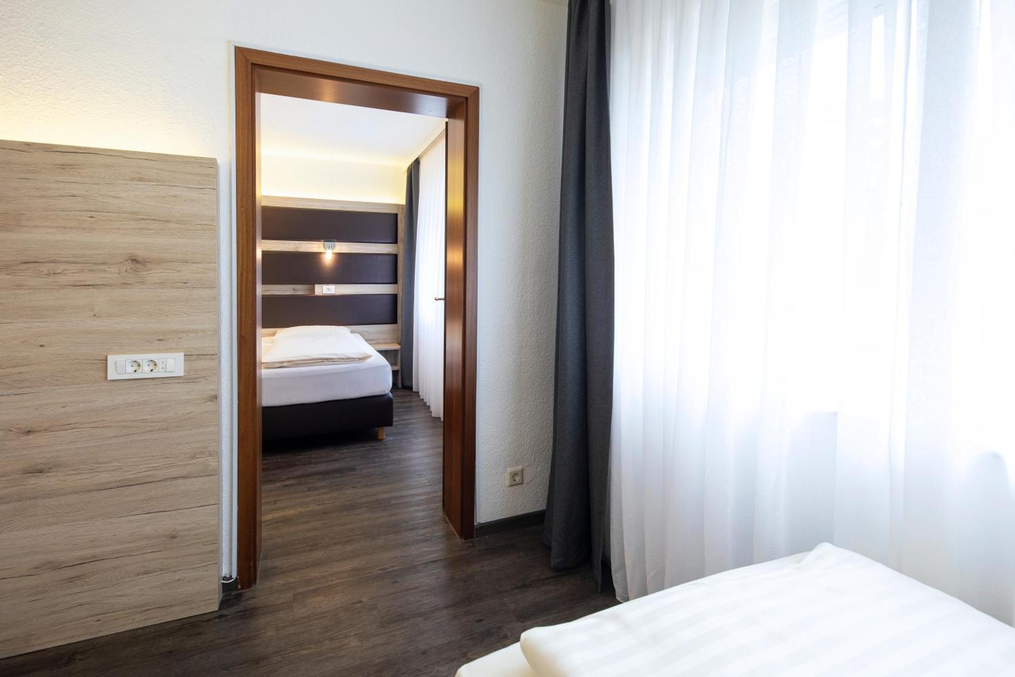 Roomingtons Lueneburger Heide Hodenhagen Exterior photo