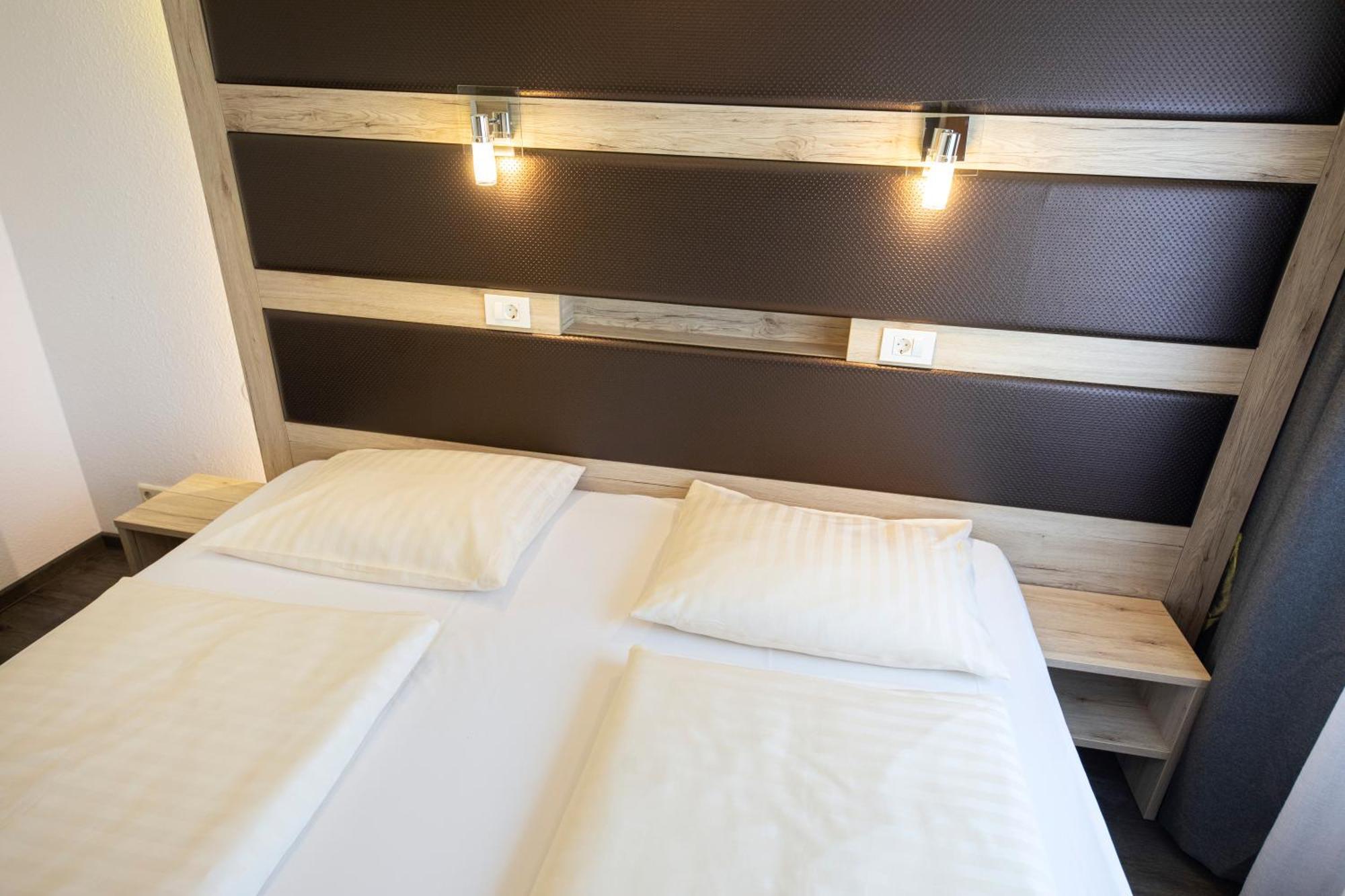 Roomingtons Lueneburger Heide Hodenhagen Exterior photo